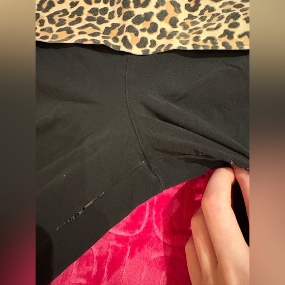 READ DESC - Victoria’s Secret PINK Leopard Fold Over Yoga Pants – very Flawed - Picture 11 of 16